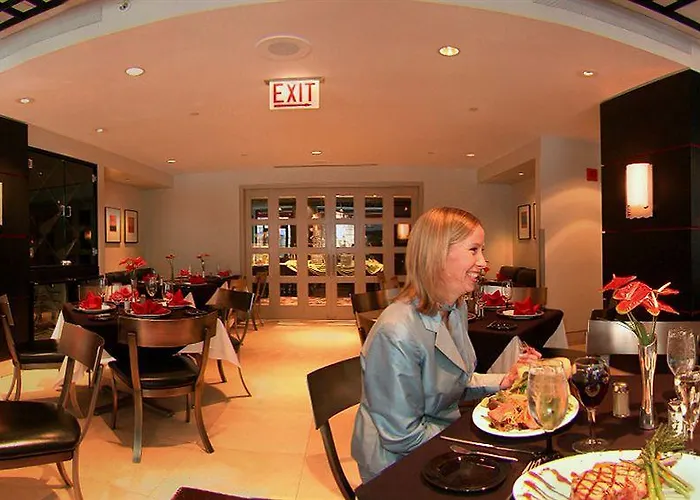 Millennium Knickerbocker Hotel 4*