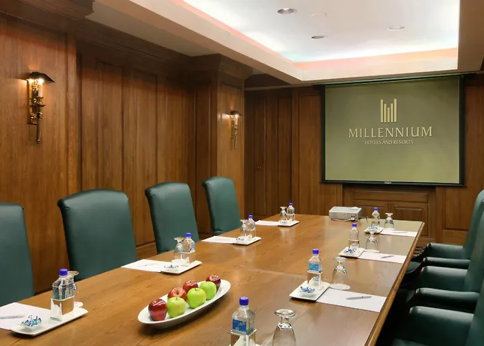 Millennium Knickerbocker Hotel 4*